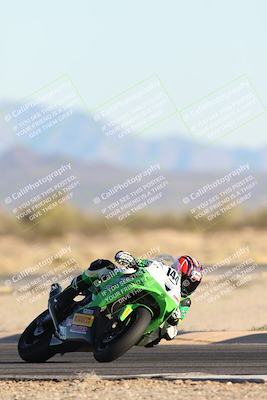 media/Dec-07-2025-CVMA (Sun) [[3e7d2de5dc]]/Race 16-Formula Middleweight/